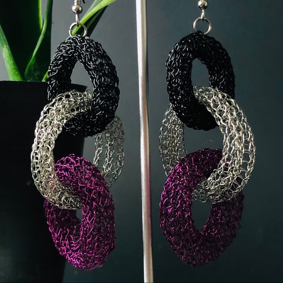 3.5” Handmade Infinity Wire Crocheted Earrings - Picture 4 of 8